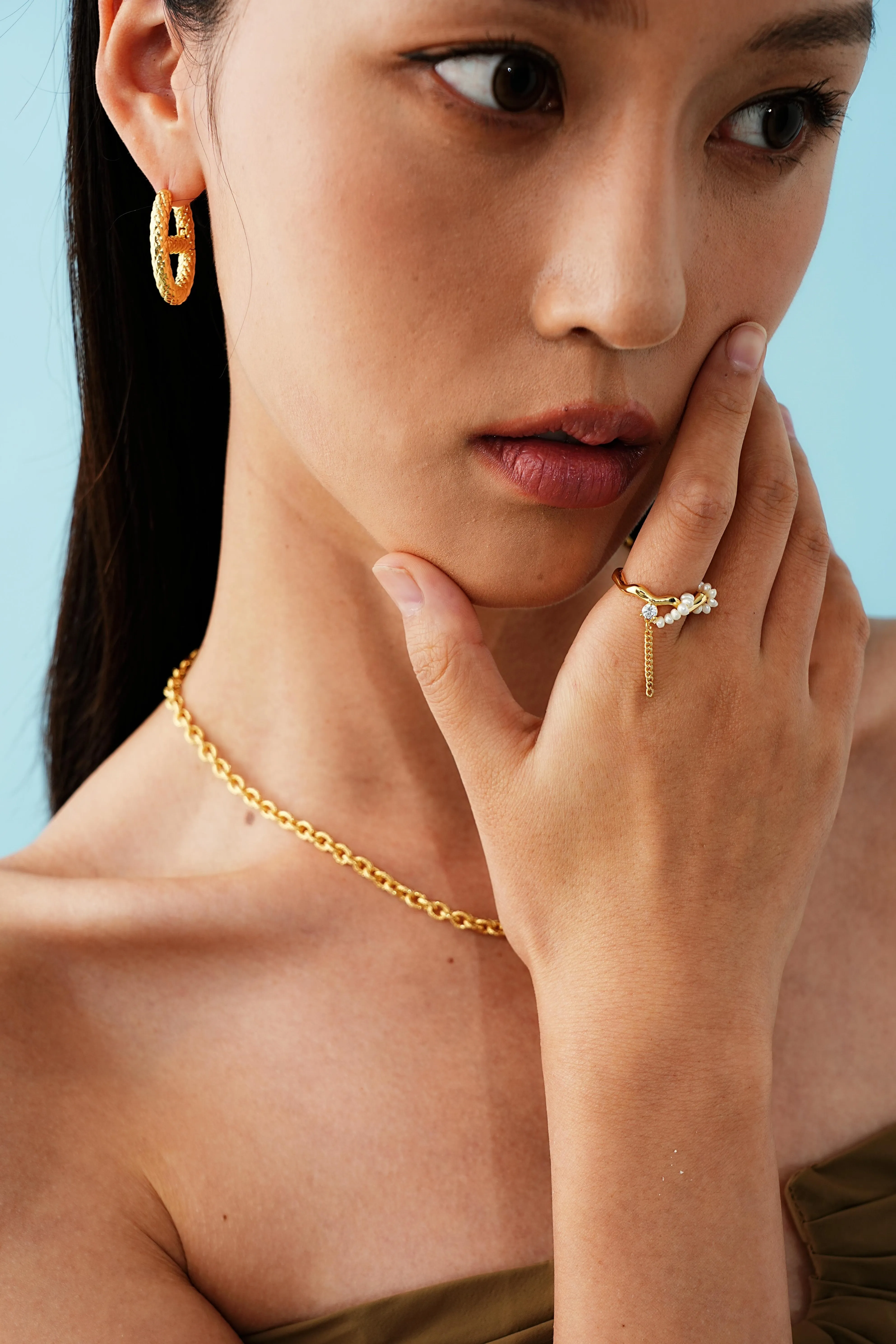 Alessia Chunky Hoop Earrings