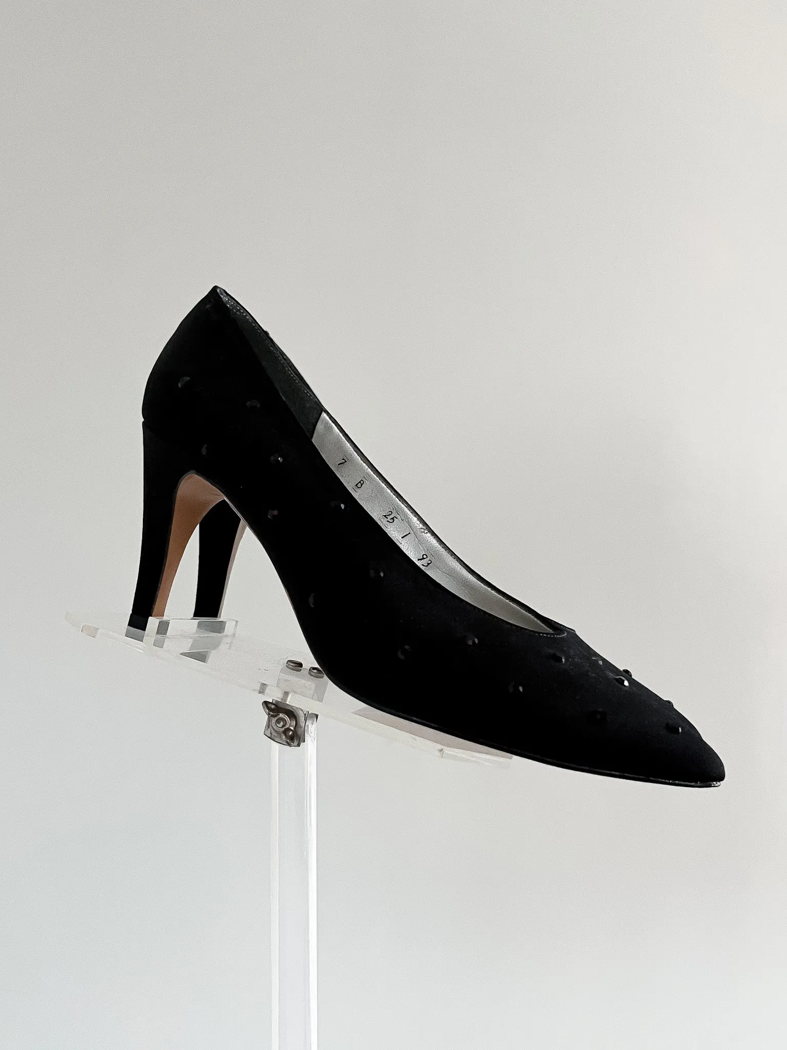 Dazzling A'Mano Deadstock Black Rhinestone Pumps / Size 7