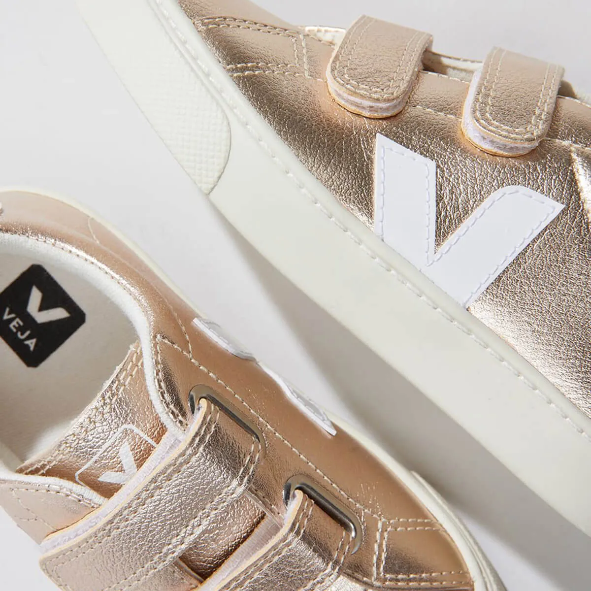 Esplar Small Velcro Leather Trainers in Platine / White by Veja