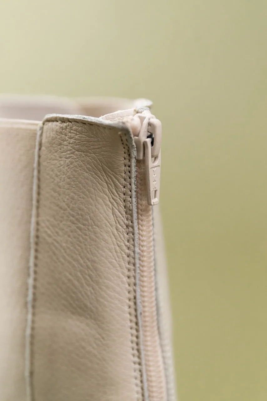 Free People: Essential Chelsea Boots
