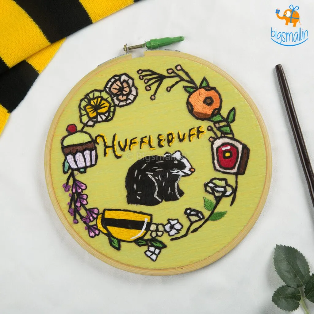 Hogwarts House Embroidery Hoop Art - Harry Potter