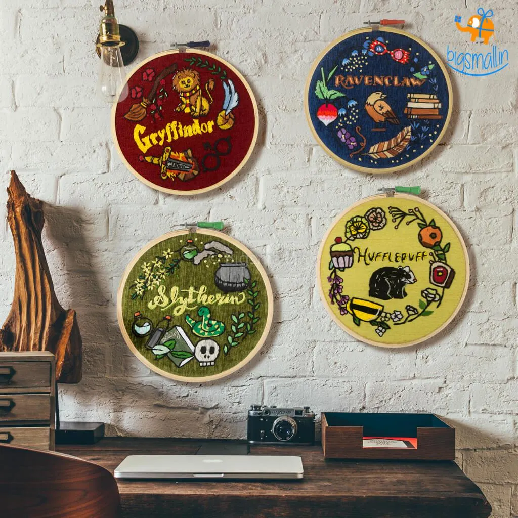 Hogwarts House Embroidery Hoop Art - Harry Potter