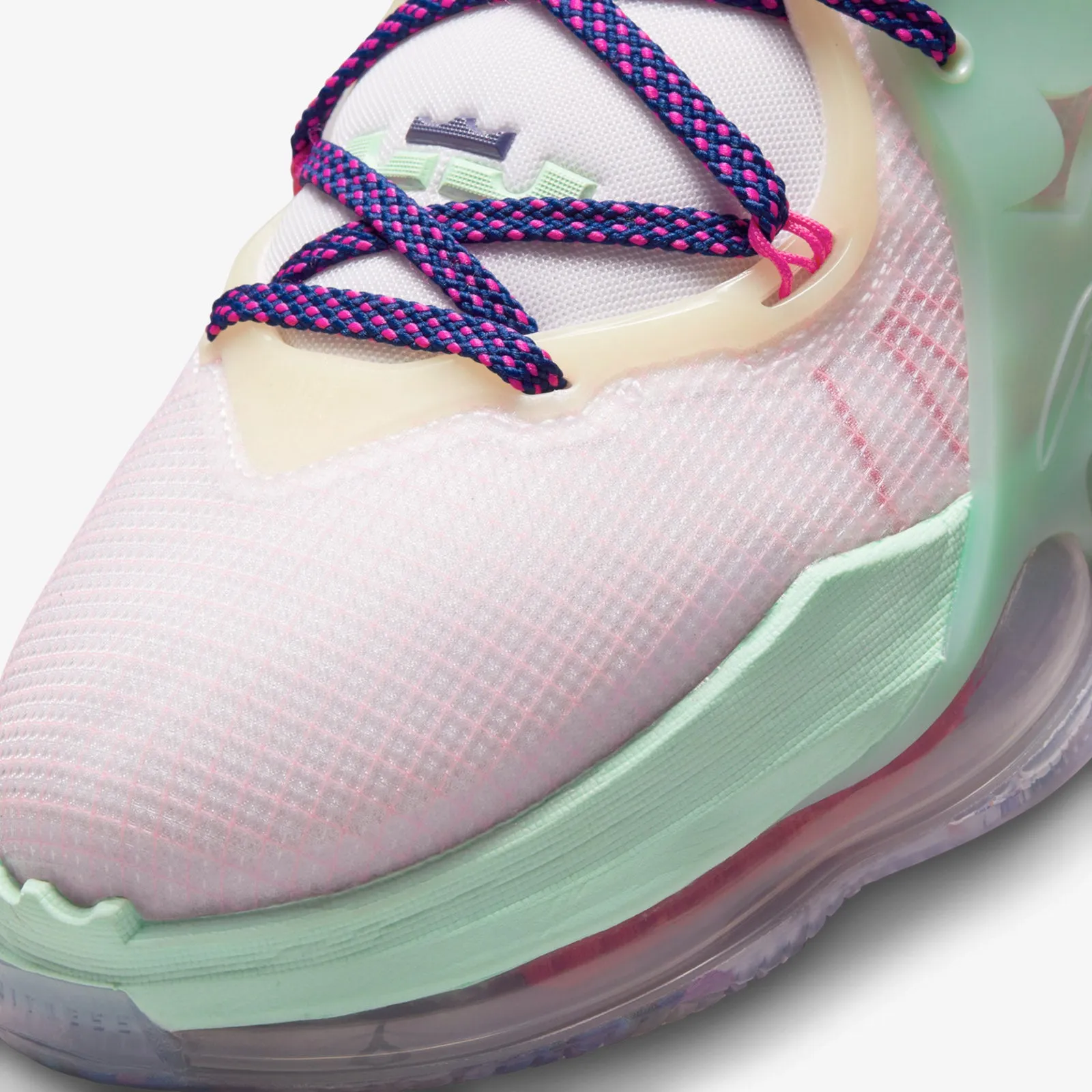 LeBron 19 - 'Love Letter'
