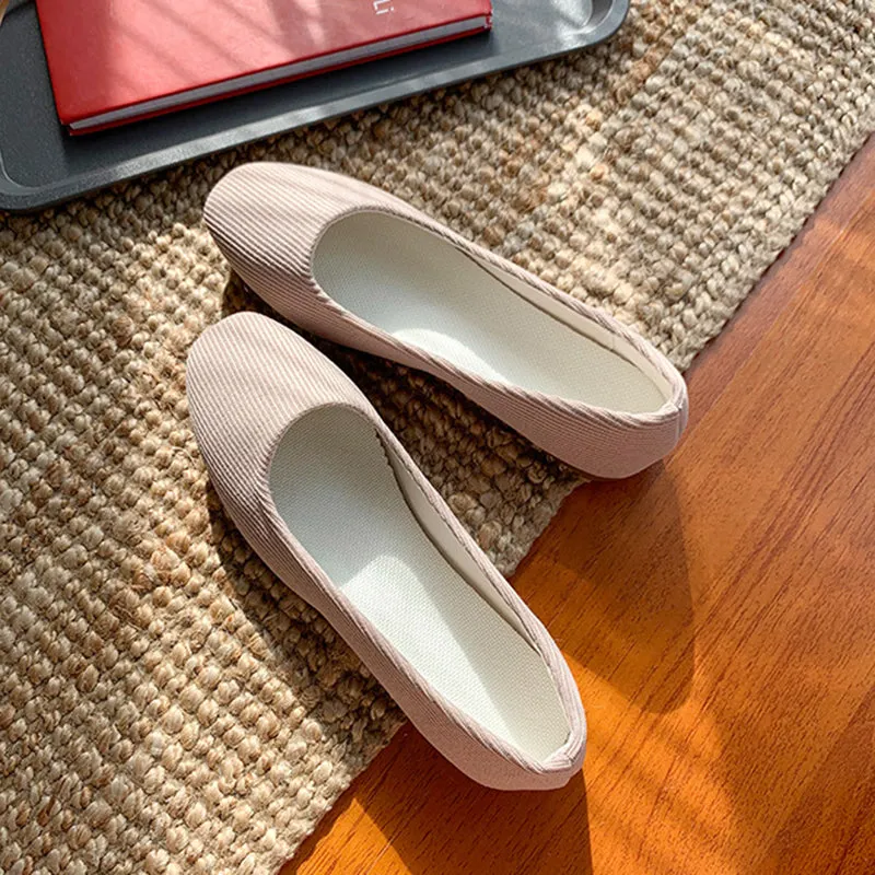 Mugrs™ Square Toe V-Cut Flats (Mugrs 2.0)
