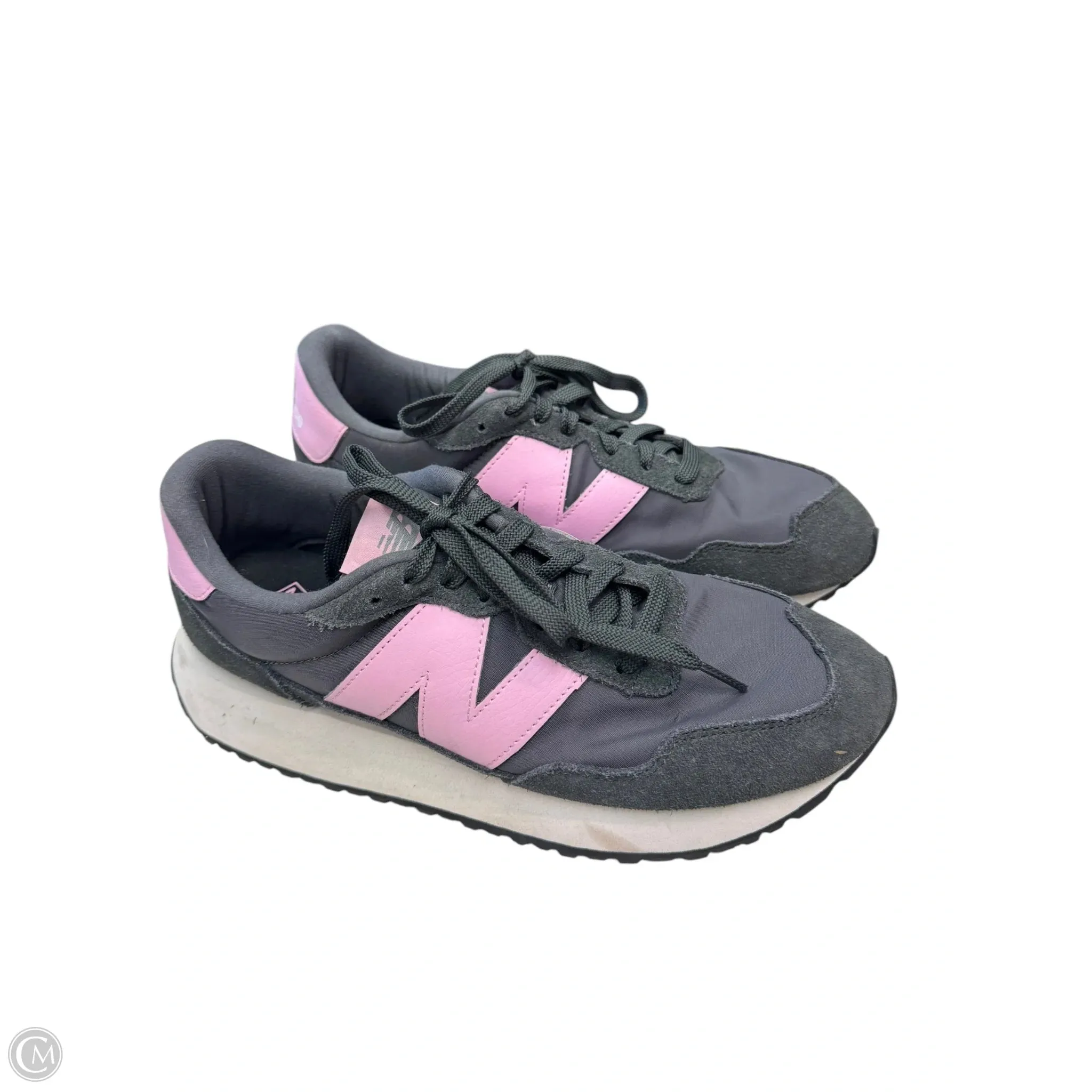 Shoes Athletic By New Balance In Grey & Pink, Size: 10.5
