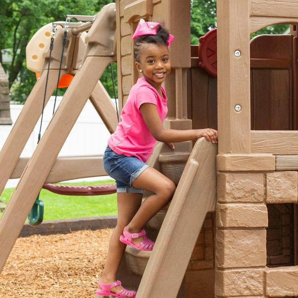 Step2 Naturally Playful Adventure Lodge Play Center for Kids