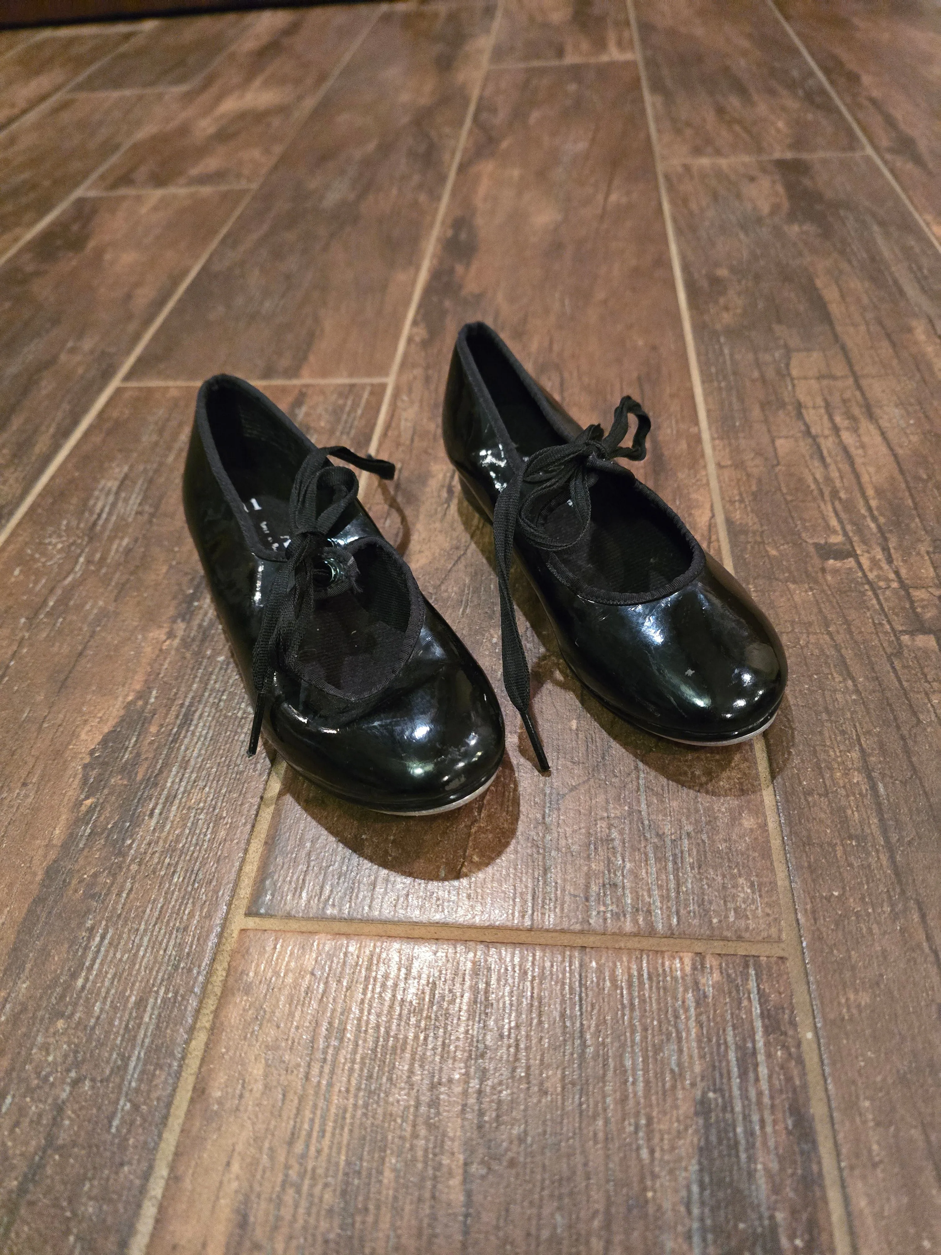 Tap shoes  - size Shoes:      11 & 11.5 (Little Kid)