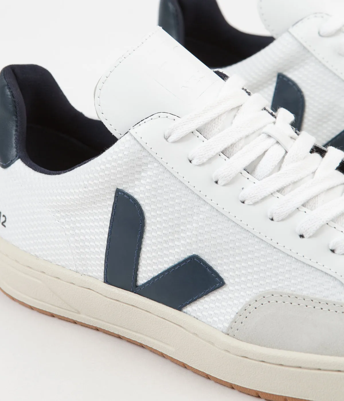 Veja V-12 B-Mesh Shoes - White / Nautico