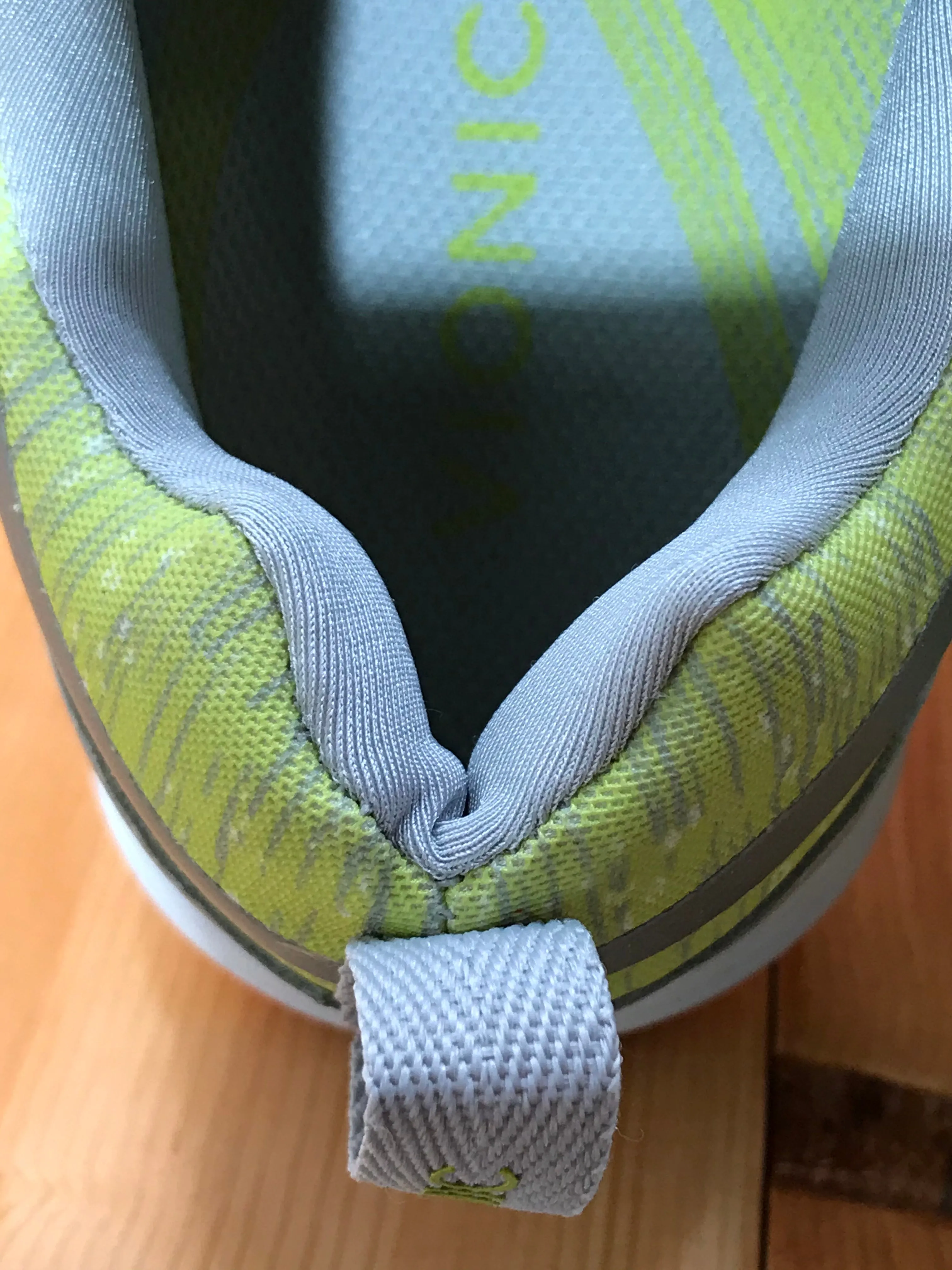 VIONIC AGILE FYN Women's Size 11 Shoes Sneakers Neon Yellow