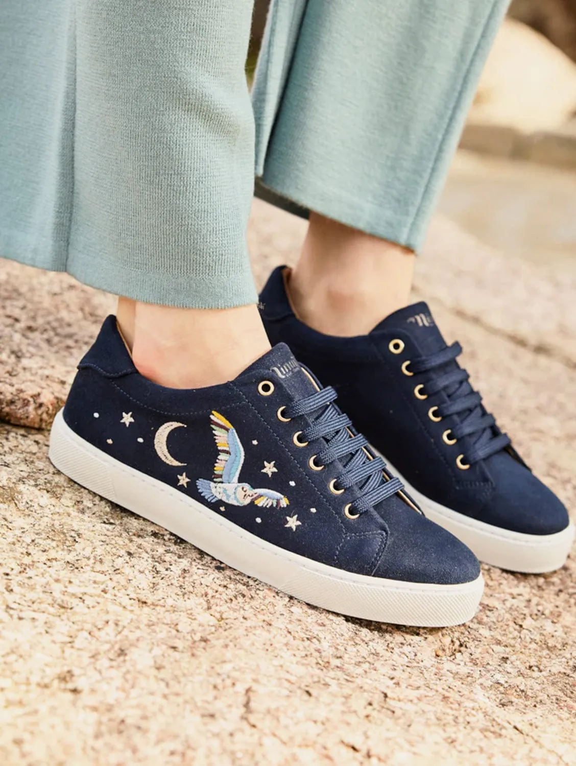 Virevolte Recycled Grain Suede Vegan Embroidered Sneakers | Edwige Blue