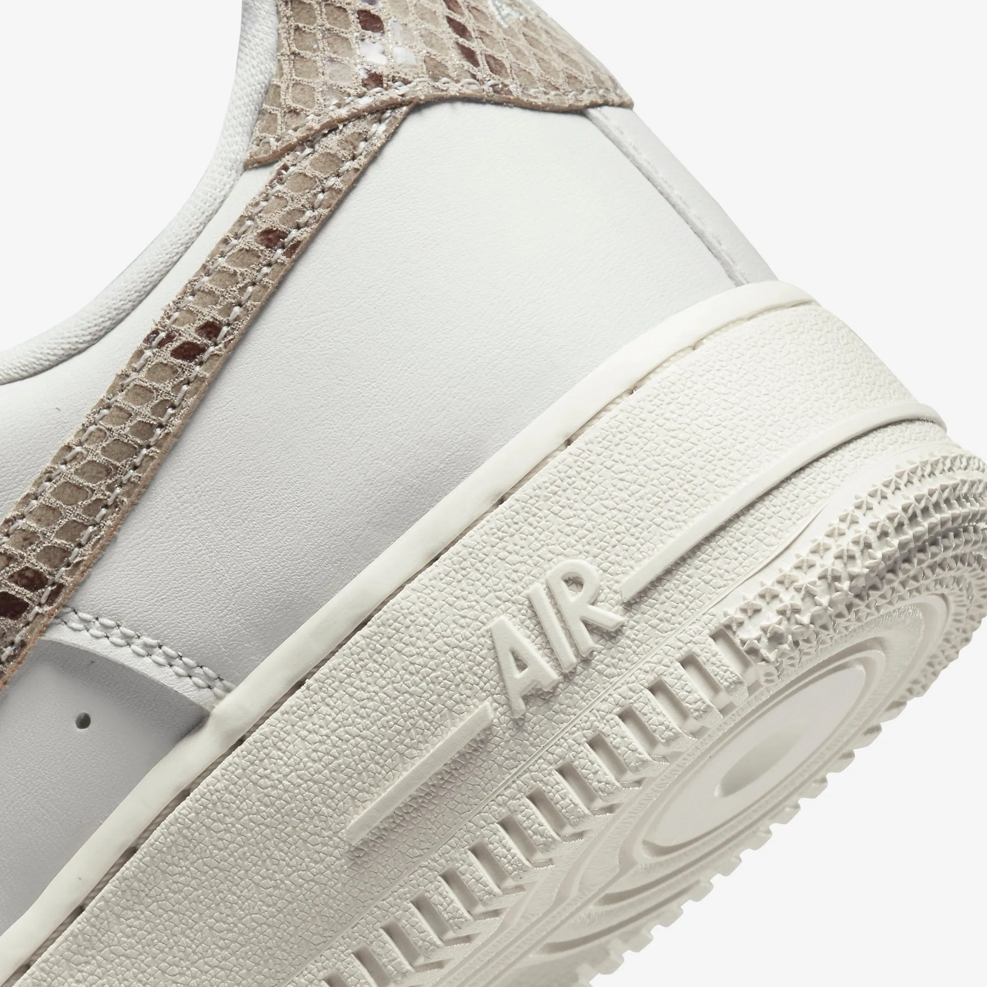 Women's Nike Air Force 1 '07 "Snakeskin" (Phantom/Light Iron Ore)(DD8959-002)