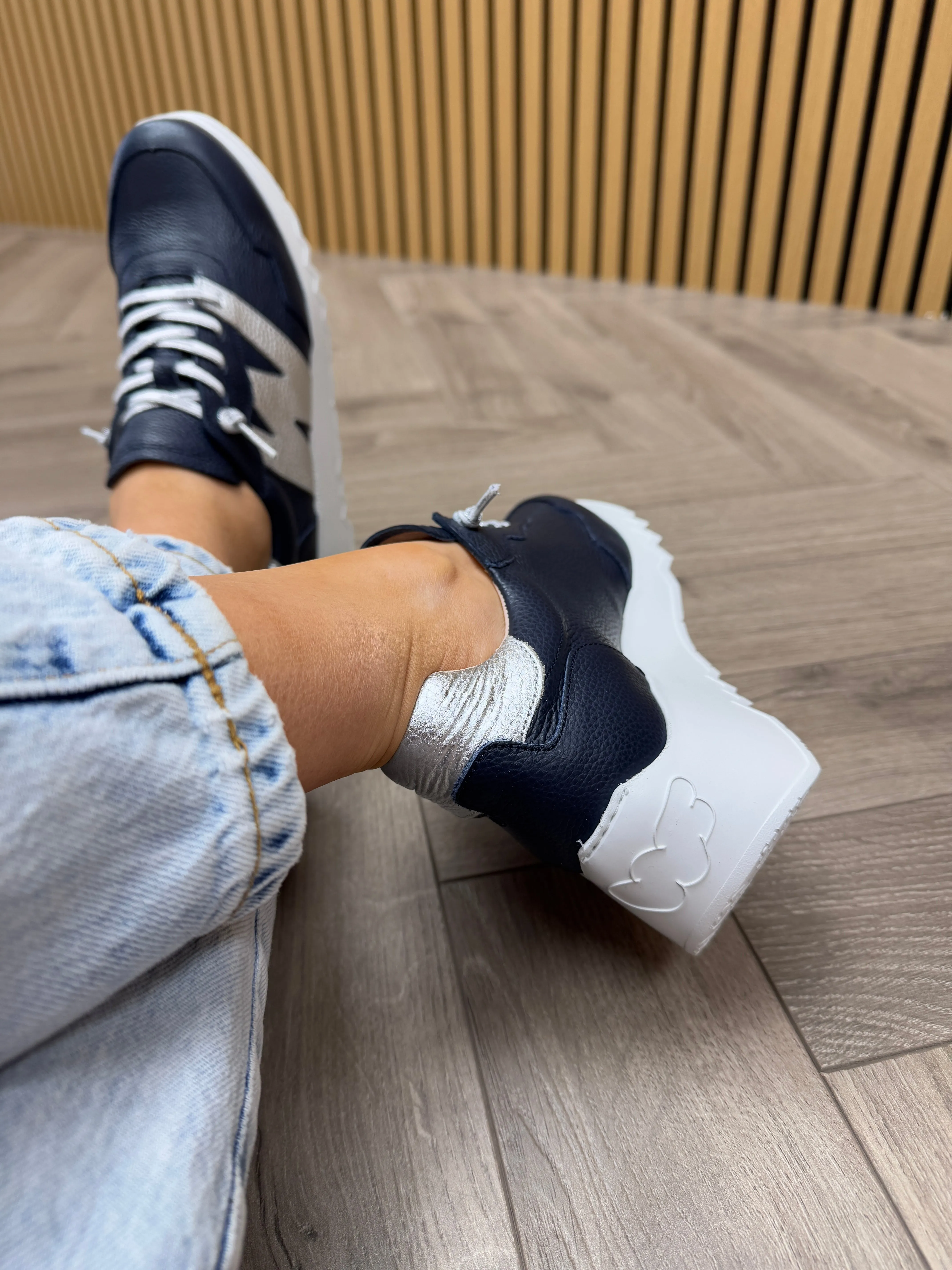 Wonders (SS25) Elasticated Trainer With Metallic Detail E-6760 - Wild/Noche (W6)